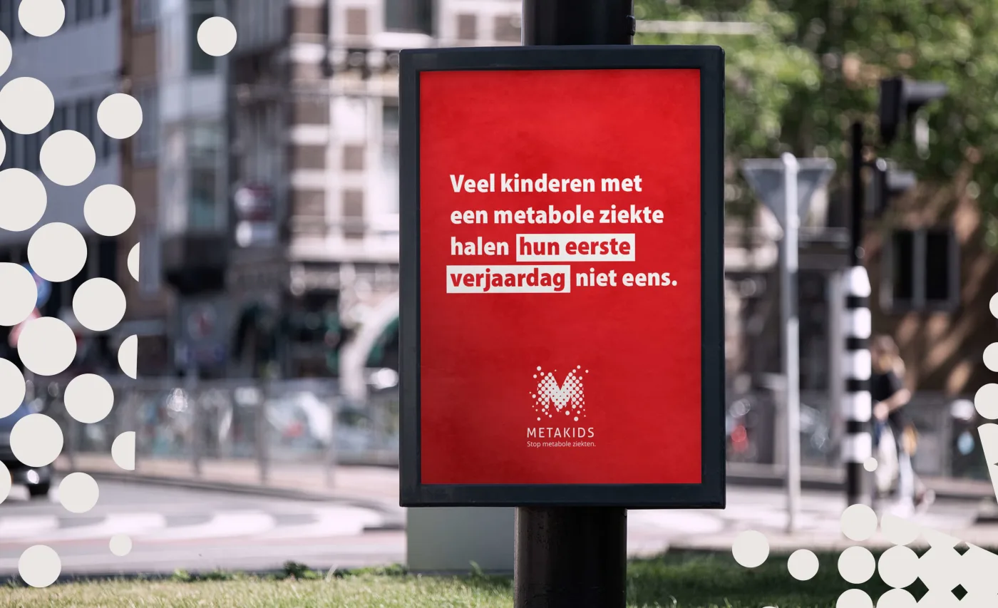 Key Agency case: Metakids Face the Facts, nog een voorbeeld van outdoor adverteren op een abri