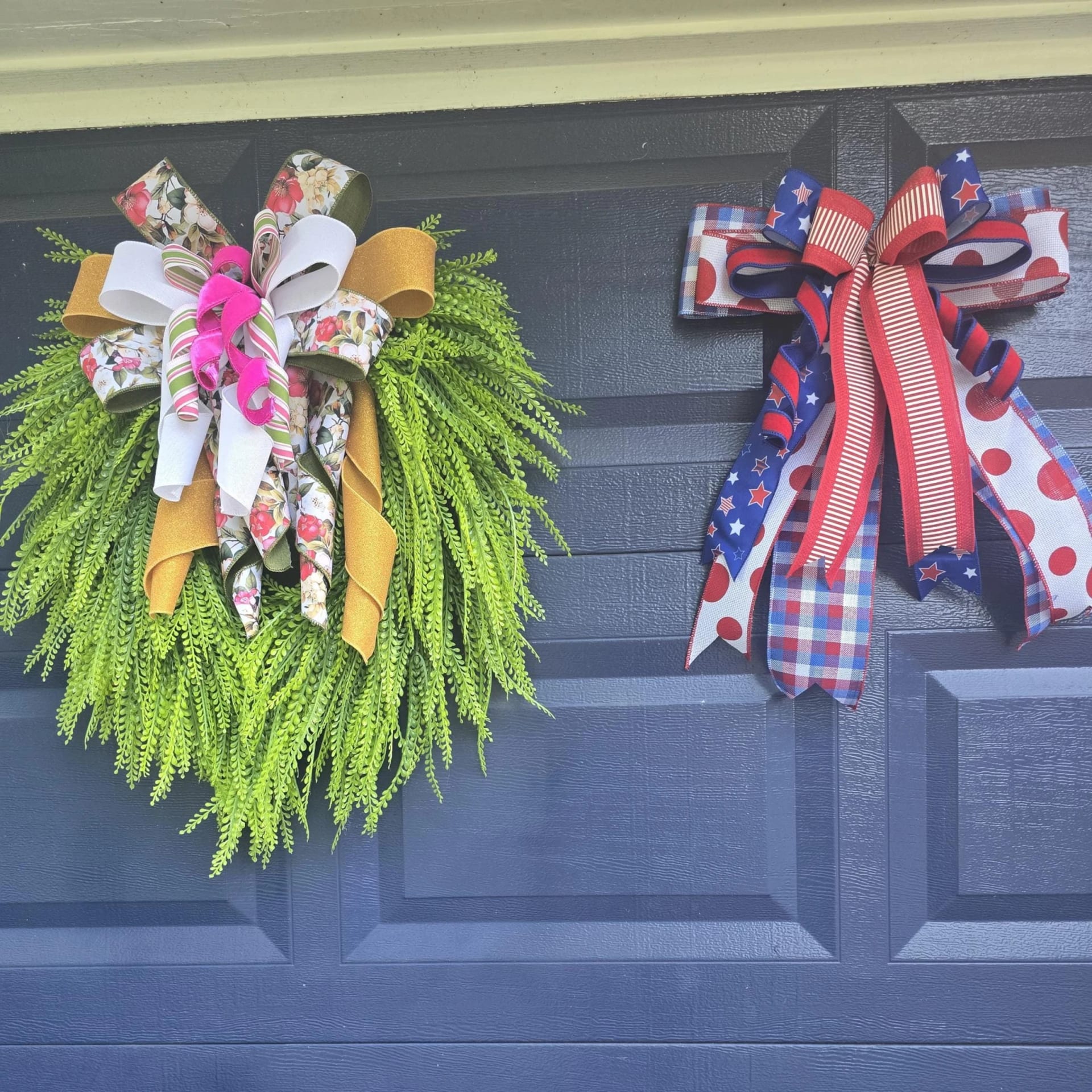 Interchangeable Bow Wreath, photograph 3