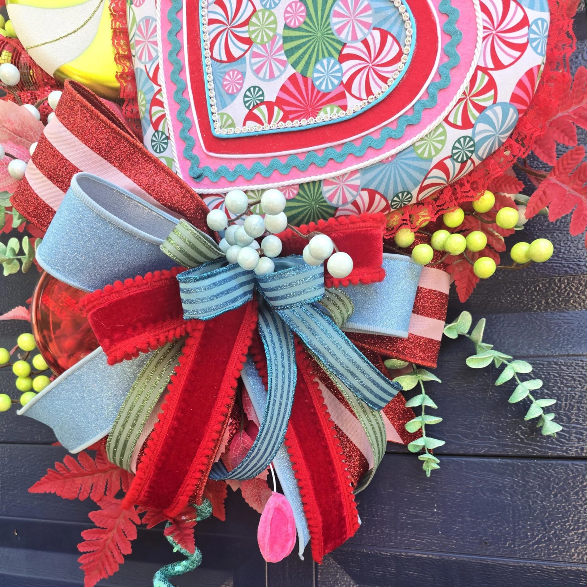 Peppermint Christmas Wreath, photograph 3