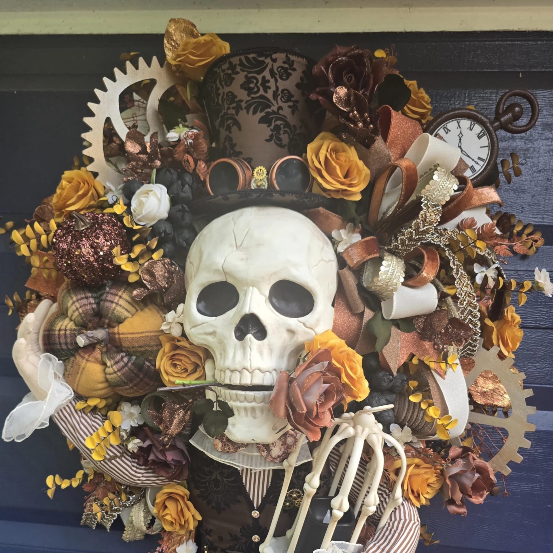 Victorian Steampunk Halloween Wreath, photograph 4