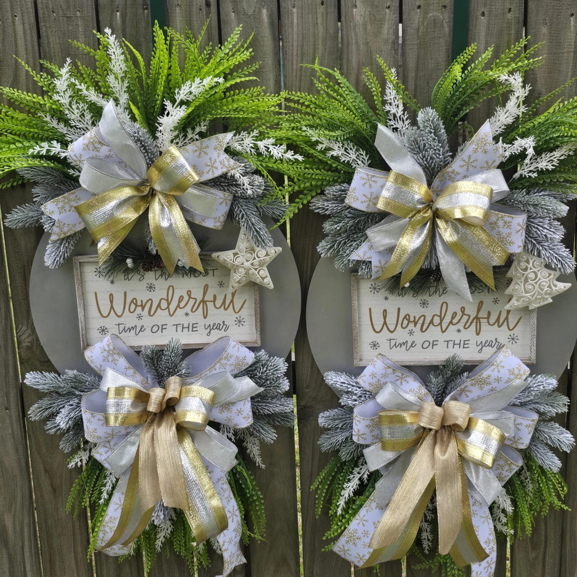 Silver & Gold Christmas Door Hanger, photograph 5