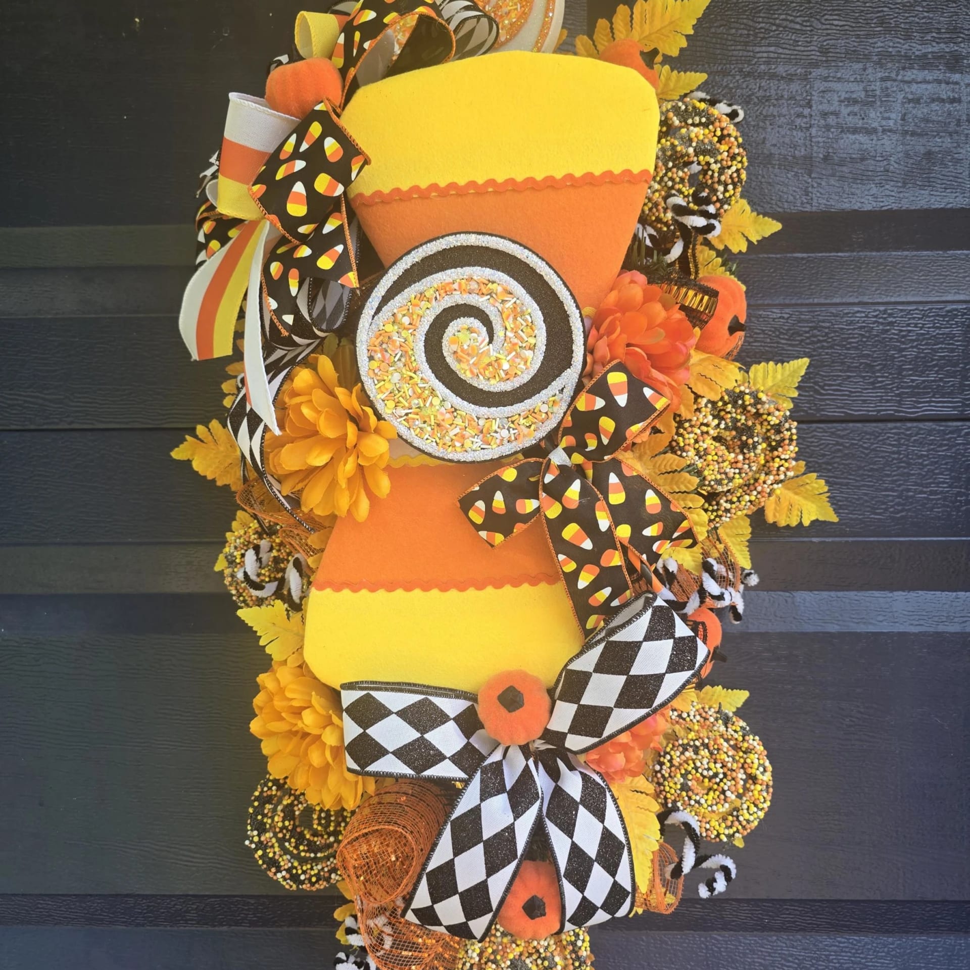 Halloween Candy Corn Swag, photograph 2