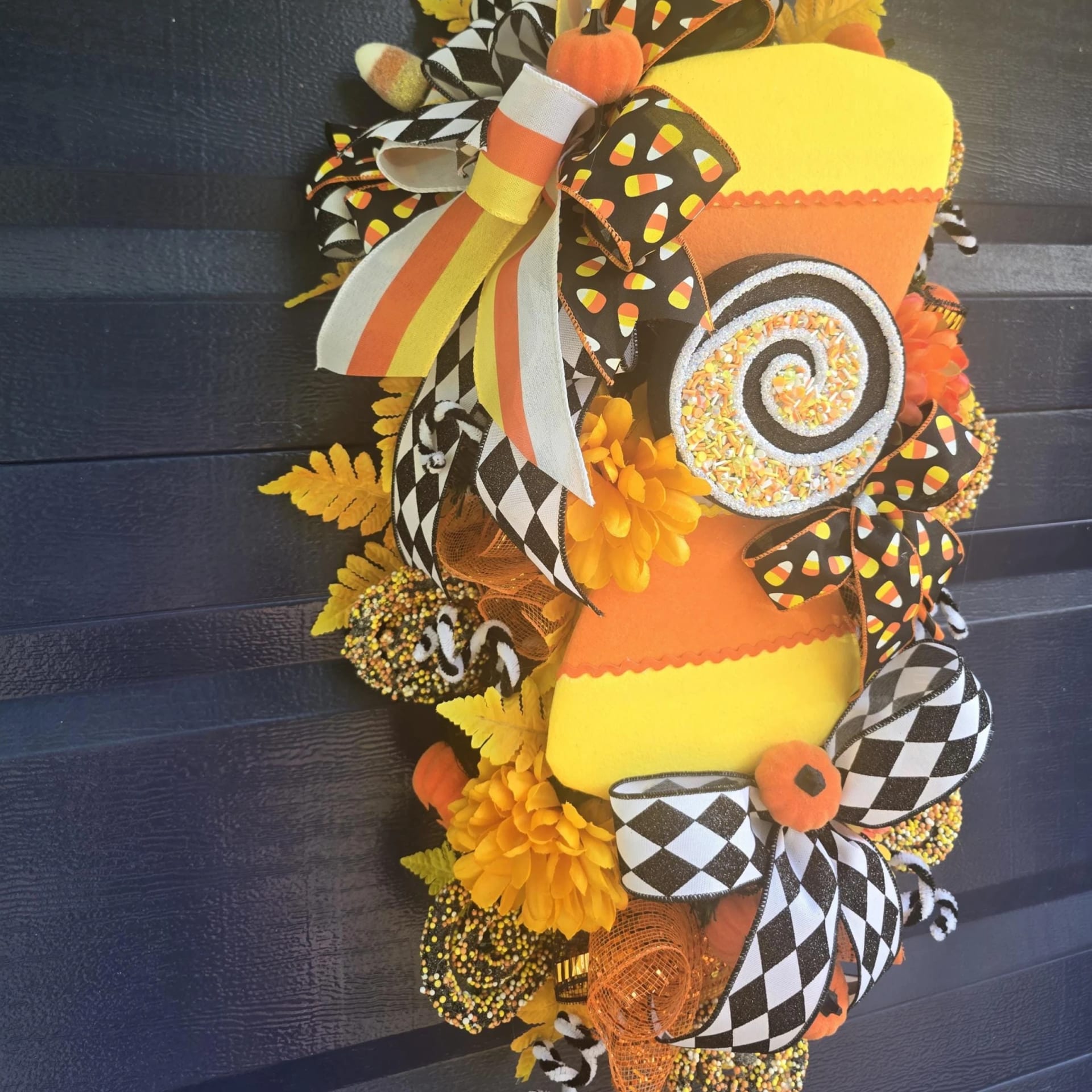 Halloween Candy Corn Swag, photograph 4