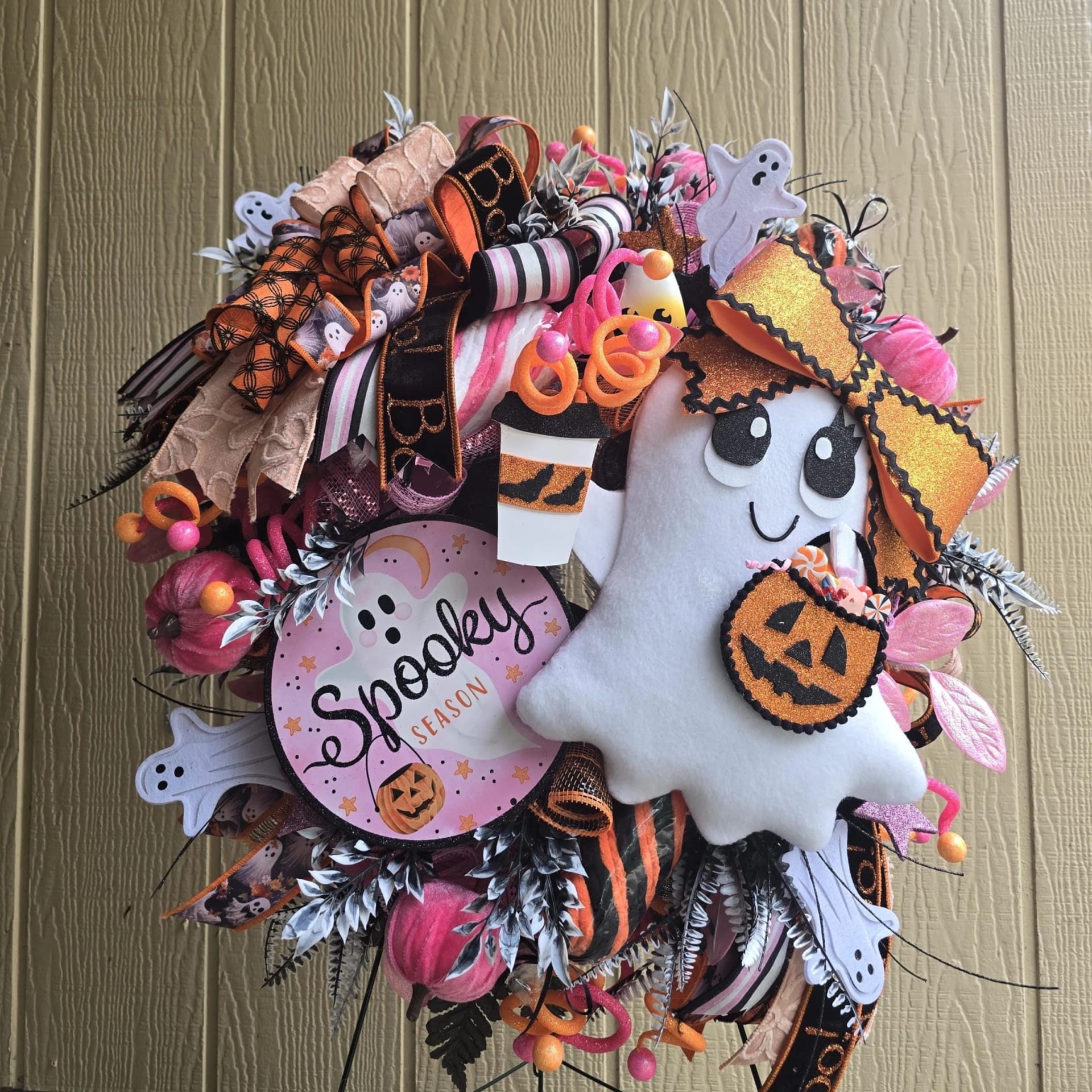 Spooky Season Ghost Halloween Wreath, photograph 6