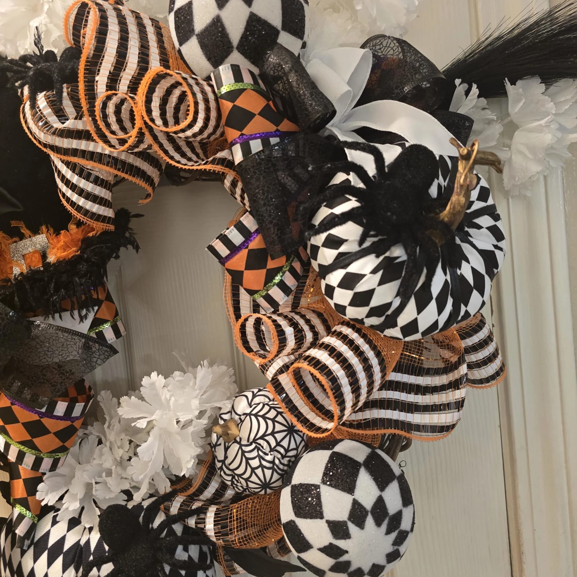 Harlequin Halloween Door Swag, photograph 3
