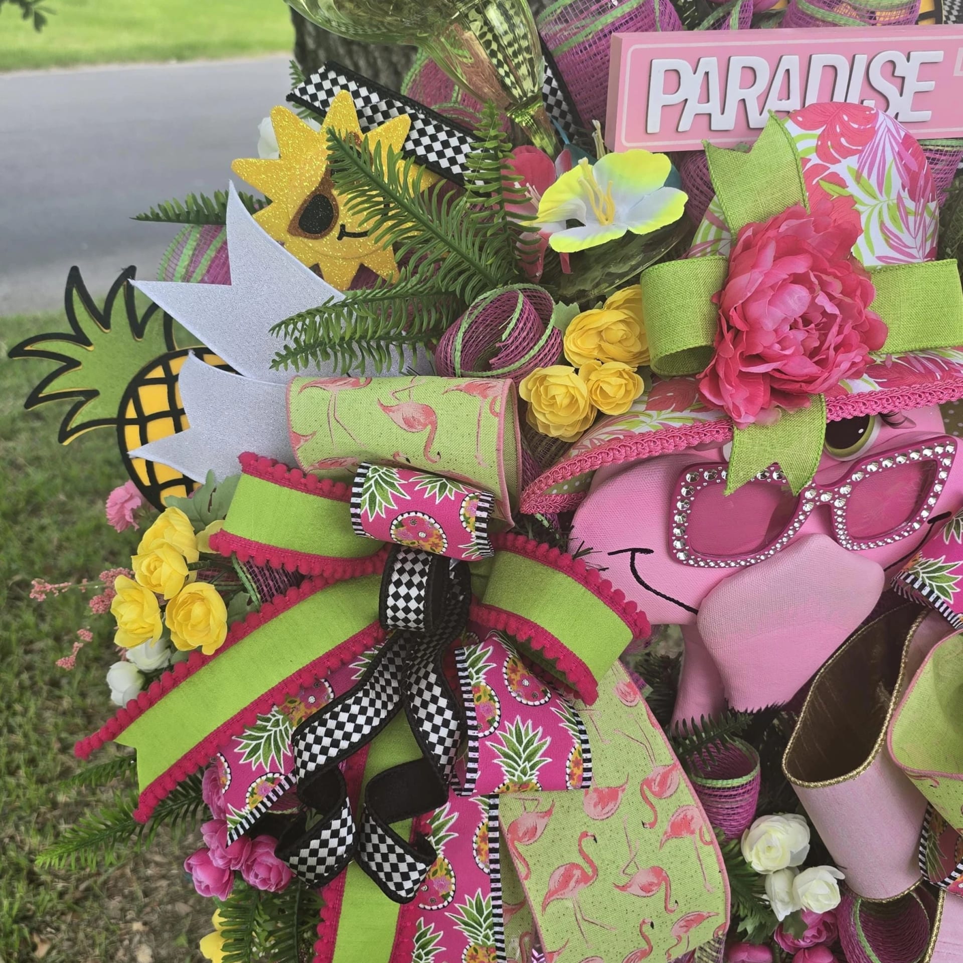 Pink Flamingo Door Hanger, photograph 3