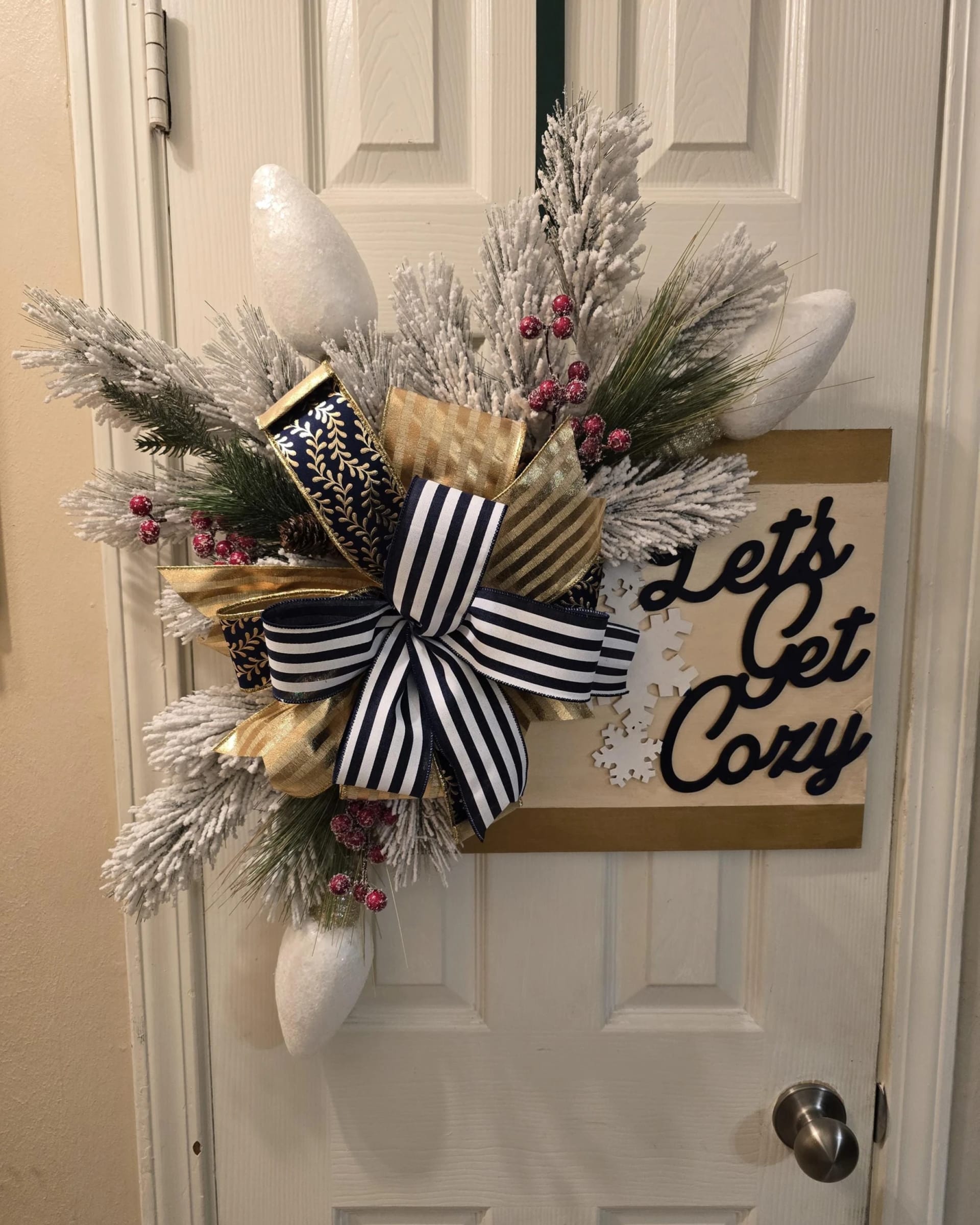 Let’s Get Cozy Christmas Door Hanger