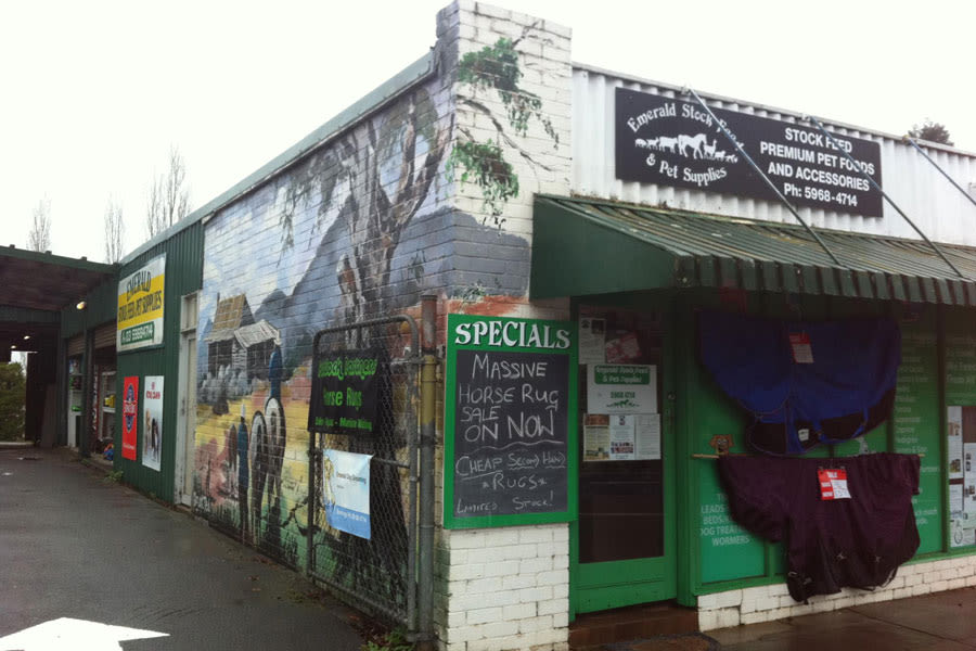 Emerald Stock Feed & Pet Supplies Eastern Dandenong Ranges