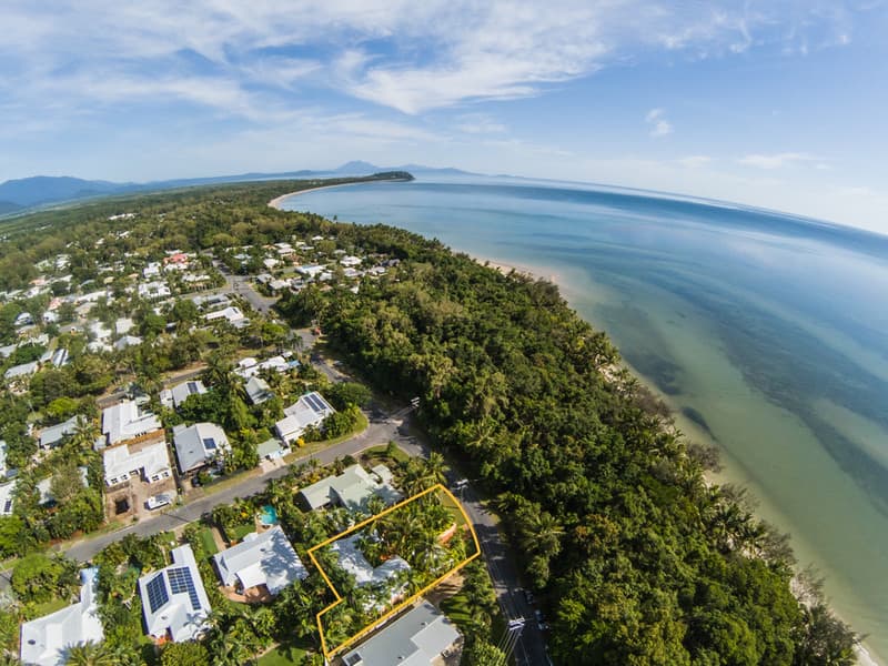 Paradise Villa B&B Port Douglas. Paradise Villa Aerial to PD