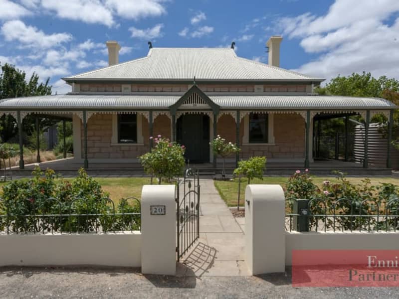 20 Old Kapunda Road. Magnificent Homestead with Stunning extension!