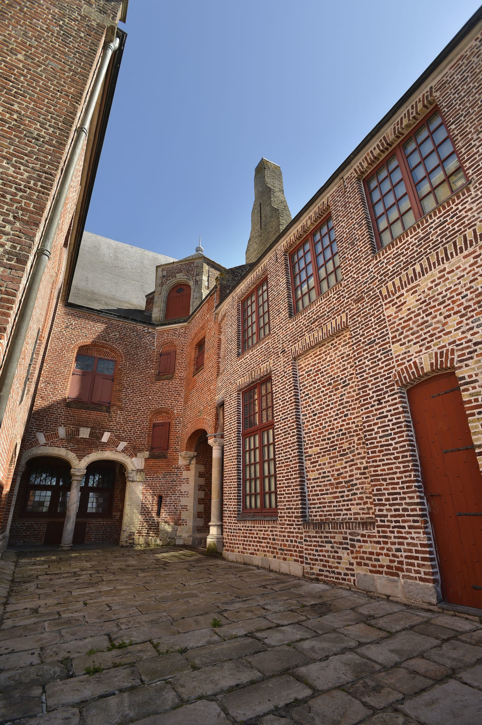 Affiche ou photo de Visite guidée des façades et du musée de Flandre