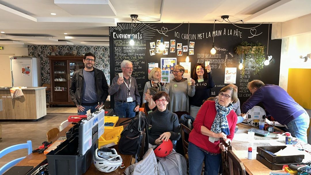 Affiche ou photo de Repair café aux Petites Cantines