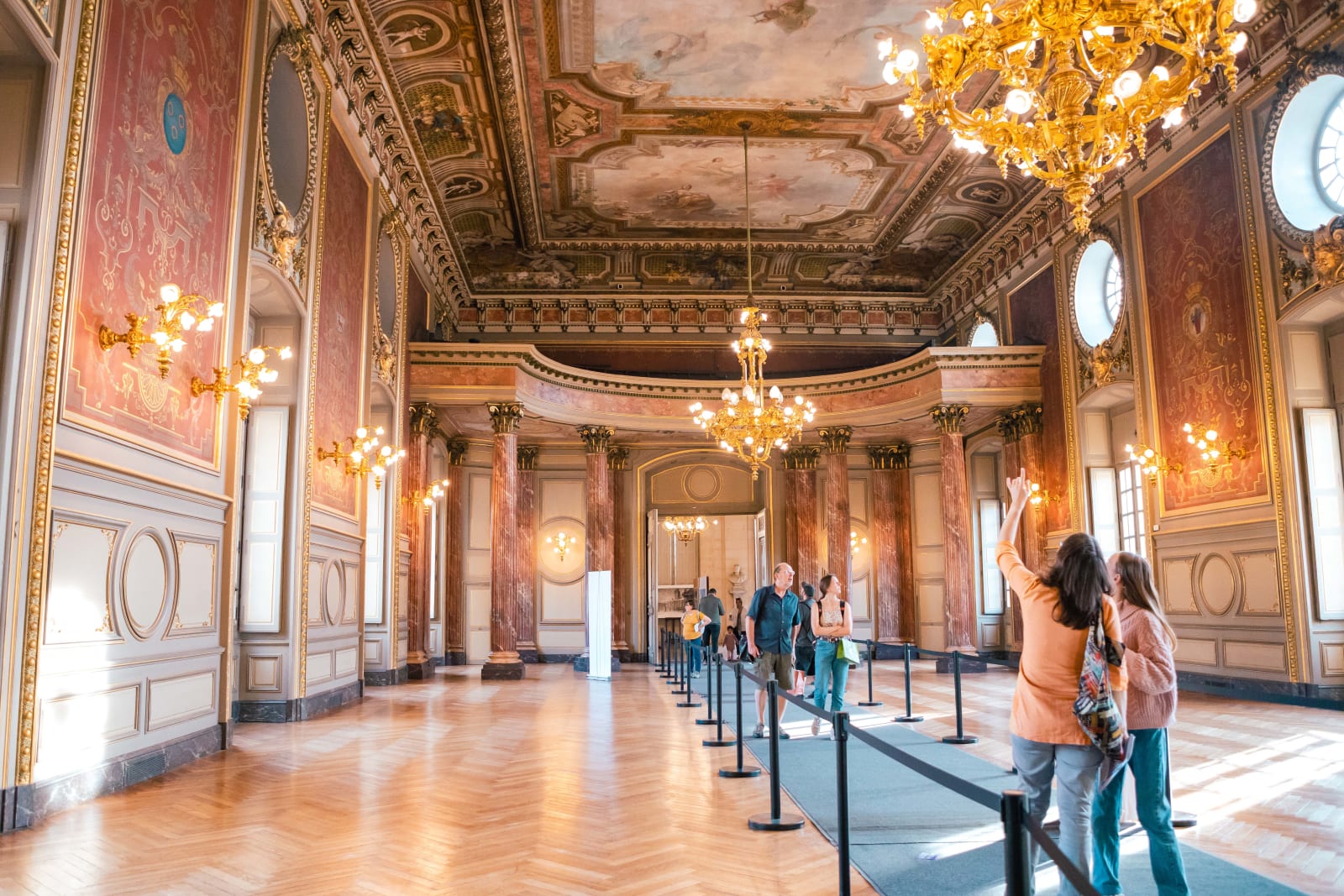 Affiche ou photo de Le Palais des Ducs et des Etats de Bourgogne se dévoile