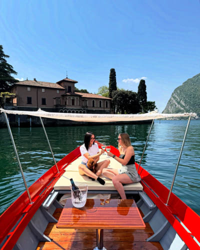 Aperitivo in barca sul Lago d'Iseo
