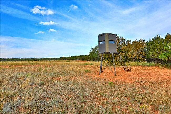 Drummond Ranch - Image 4