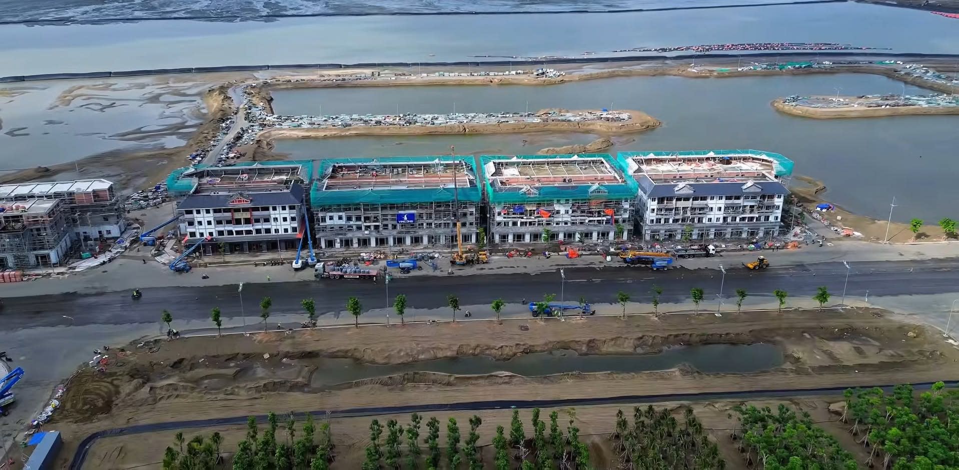 Tháng 8/2026