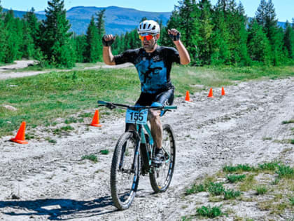 Роман Марутик из Ноябрьска победил в велогонке Arctic Bike Trail