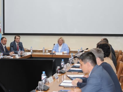 Городской округ и два новых департамента. В структуре местного самоуправления Ноябрьска назрели изменения