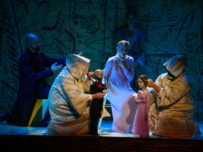 Новая премьера в Ноябрьске: «Горе от ума» Грибоедова на сцене театра