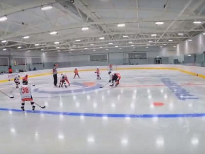 В Коротчаево благодаря открытию нового корта возродят хоккейную команду «Ямальские пингвины»