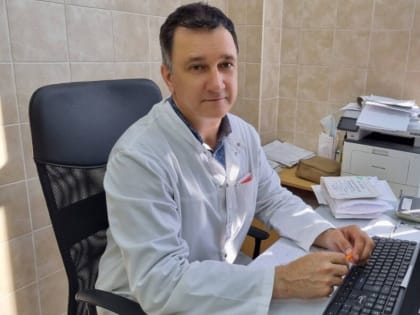 В Тазовской районной больнице приступил к работе новый врач