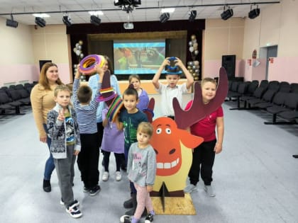 В Губкинском для юных жильцов многоквартирных домов организовали игровую программу «Веселые соседи»