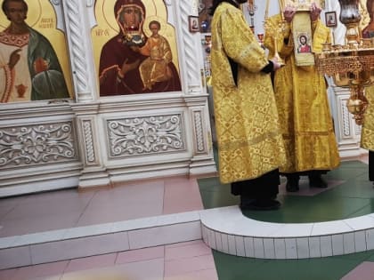 Всенощное бдение в Петропавловском храме