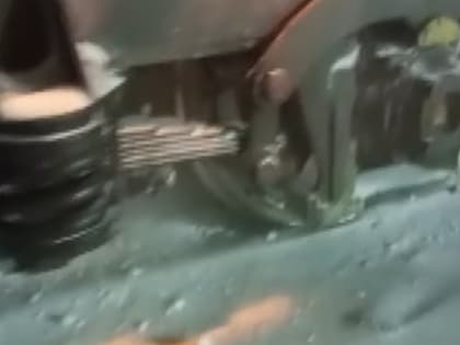 В Пуровском районе локомотив сошел с рельс