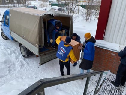 Партийцы и молодогвардейцы Губкинского помогли пенсионерке с переездом