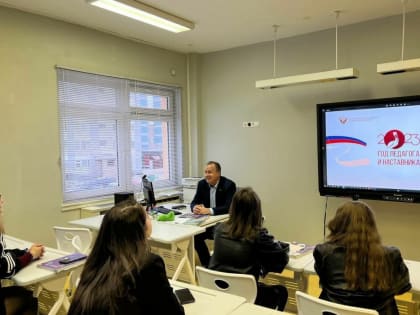 Новоуренгойским школьникам поведали о важности профессии «учитель»