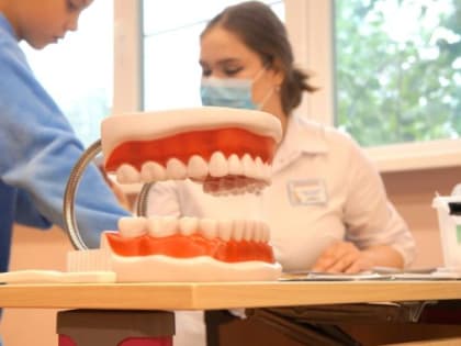 В Ноябрьске медики проводят профилактические лекции для юных жителей города