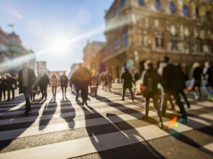 Ученые из Великобритании выяснили, что современные политики живут дольше своих избирателей