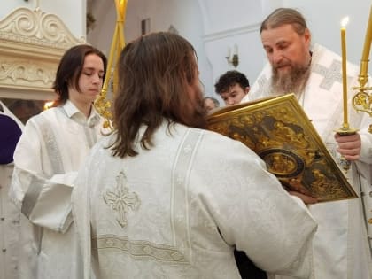 Всенощное бдение Рождества Христова в Петропавловском храме