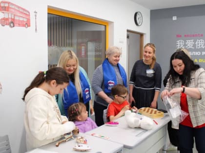 Общественники Губкинского посетили школьный лагерь с дневным пребыванием