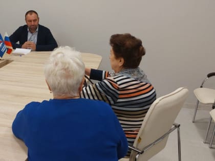 Партийцы Ноябрьска обсудили преимущества карты «Морошка»