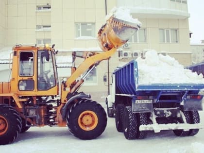 В Красноселькуп доставили новый снегоуборочник