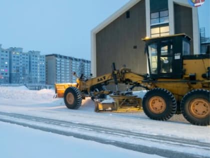 С начала года дорожники вывезли с улиц города на полигон больше десяти тысяч кубометров снега