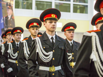 Суворовское училище МВД России приглашает муравленковцев на день открытых дверей