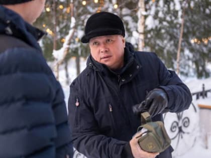 Сергей Ямкин приобрёл тепловизионный прицел для участника СВО из Салехарда