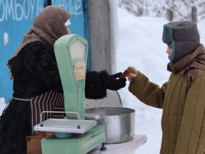Театрализованная выставка «Непокоренный Лениград» прошла под открытым небом в Вынгапуровском