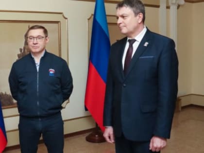 Владимир Якушев обозначил основные направления работы «Единой России» в Год муниципального депутата