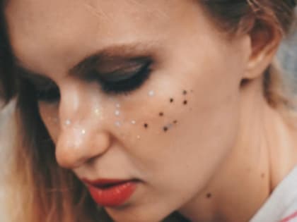 Почему появляются прыщи: о чем сигналит организм и как от избавиться от акне