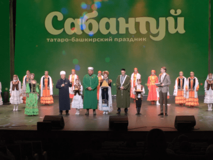 Мусульман с праздником Сабантуй поздравил главный муфтий Ямала