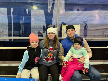 Ямальские активисты МГЕР провели массовое катание для детей семей мобилизованных