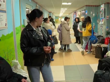 Выпускники из Тазовской школы-интерната отправились на каникулы к родителям в стойбища