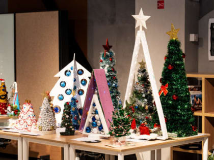 В Ноябрьске выбрали победителей городского конкурса-выставки «АРТ-Елка 2024»