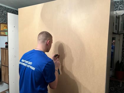 Ямальские активисты «Молодой Гвардии» помогли семье участника военной спецоперации