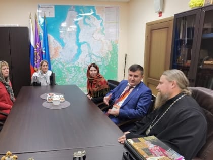 Встреча архиепископа Николая с представителем Фонда Президентских грантов