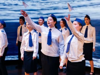 В Ноябрьске открыли авиационный класс для восьмиклассников