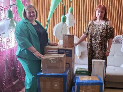 Новоуренгойская активистка посетила Луганскую детскую больницу